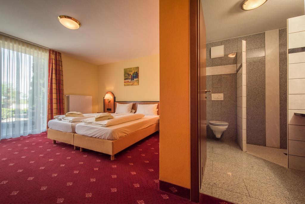 Landhotel Und Gasthof Hirsch Huettenreute Hoßkirch Kültér fotó