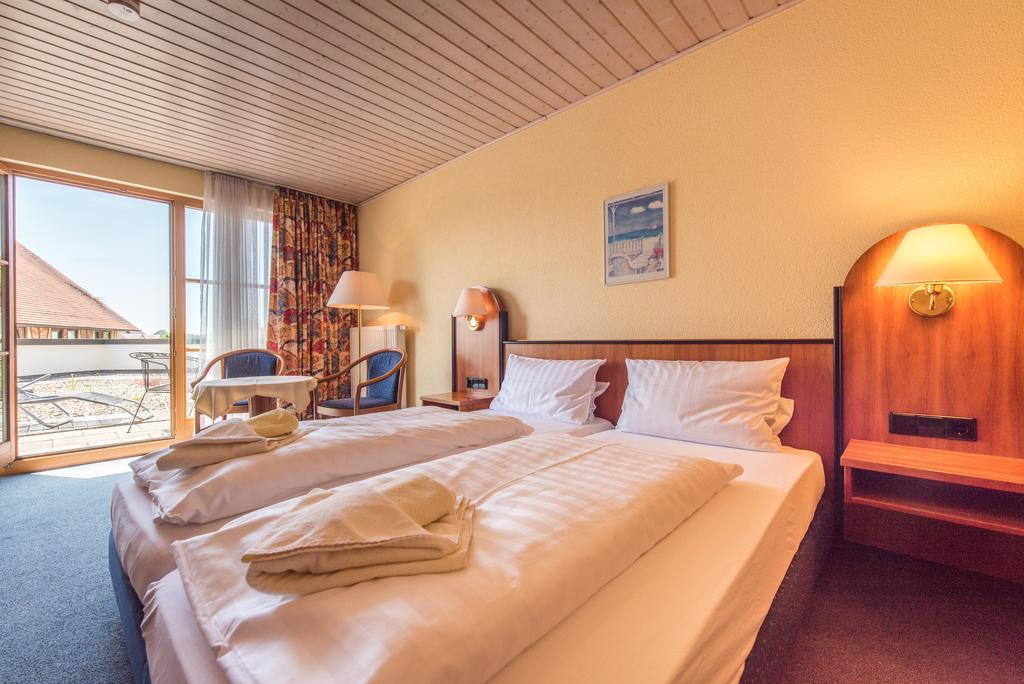 Landhotel Und Gasthof Hirsch Huettenreute Hoßkirch Kültér fotó